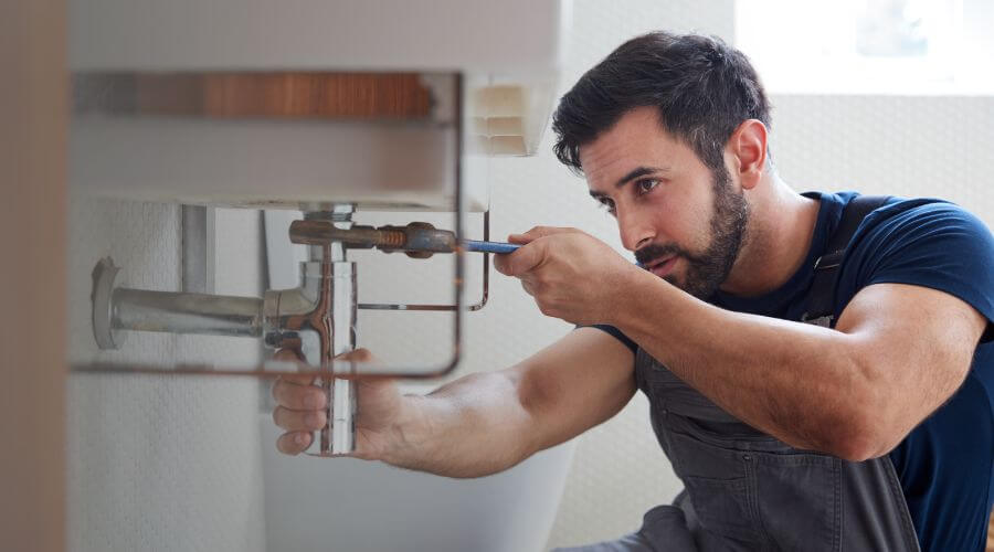 Faucet aerator cleaning/replacement in Mentone, IN